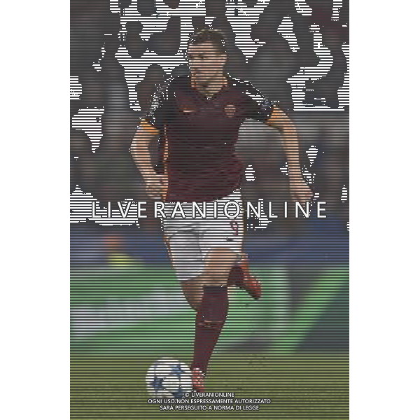 Roma - 04/11/2015 - Stadio Olimpico - Uefa Champions League 2015/2016 - Gruppo E - AS Roma vs Bayer Leverkusen - nella foto: Edin Dzeko / Ph Fabrizio Corradetti - Ag. Aldo Liverani sas