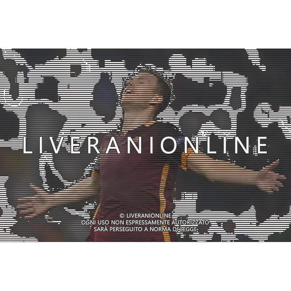 Roma - 04/11/2015 - Stadio Olimpico - Uefa Champions League 2015/2016 - Gruppo E - AS Roma vs Bayer Leverkusen - nella foto: Esultanza di Edin Dzeko / Ph Fabrizio Corradetti - Ag. Aldo Liverani sas