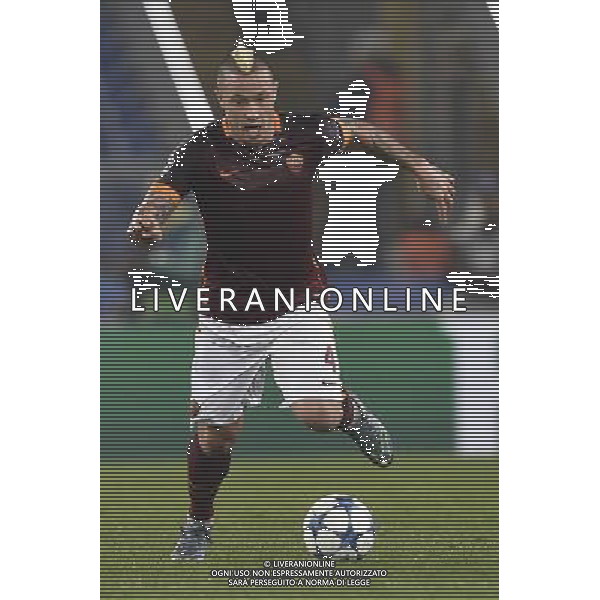 Roma - 04/11/2015 - Stadio Olimpico - Uefa Champions League 2015/2016 - Gruppo E - AS Roma vs Bayer Leverkusen - nella foto: Radja Nainggolan / Ph Fabrizio Corradetti - Ag. Aldo Liverani sas