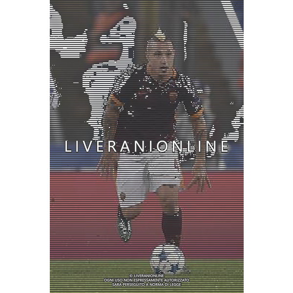Roma - 04/11/2015 - Stadio Olimpico - Uefa Champions League 2015/2016 - Gruppo E - AS Roma vs Bayer Leverkusen - nella foto: Radja Nainggolan / Ph Fabrizio Corradetti - Ag. Aldo Liverani sas