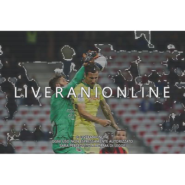 Mouez Hassen / Lorik Cana - 04.11.2015 - Nice / Nantes - Match en Retard - 9eme journee de Ligue 1 Photo : Serge Haouzi / Icon Sport /Agenzia Aldo Liverani S.a.s. - ITALY ONLY EDITORIAL USE ONLY