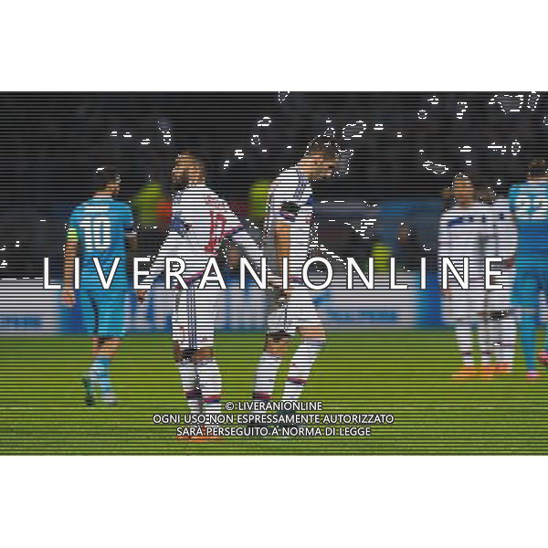 CHANGEMENT DE CAPITAINE / Maxime GONALONS / Alexandre LACAZETTE - 04.11.2015 - Lyon / Zenith St Petersbourg - Champions League Photo : Jean Paul Thomas / Icon Sport /Agenzia Aldo Liverani S.a.s. - ITALY ONLY EDITORIAL USE ONLY