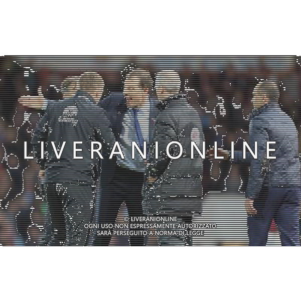 West Ham United manager Slaven Bilic having ago at the fourth Official Martin Atkinson Photographer Kieran Galvin/CameraSport Football - Barclays Premiership - West Ham United v Everton - Saturday 7th November 2015 - Boleyn Ground - London © CameraSport - 43 Linden Ave. Countesthorpe. Leicester. England. LE8 5PG - Tel: +44 (0) 116 277 4147 - admin@camerasport.com - www.camerasport.com AG ALDO LIVERANI SAS ONLY ITALY