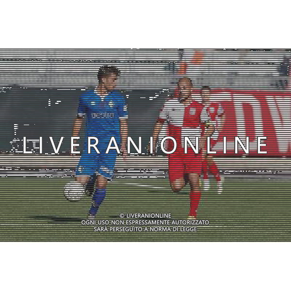 Lega Pro Girone B, Rimini vsPrato del 08/11/2015 nella foto Boni Filippo inseguito da Adrian Ricchiuti, ©Claudio Zamagni/Agenzia Aldo Liverani s.a.s.
