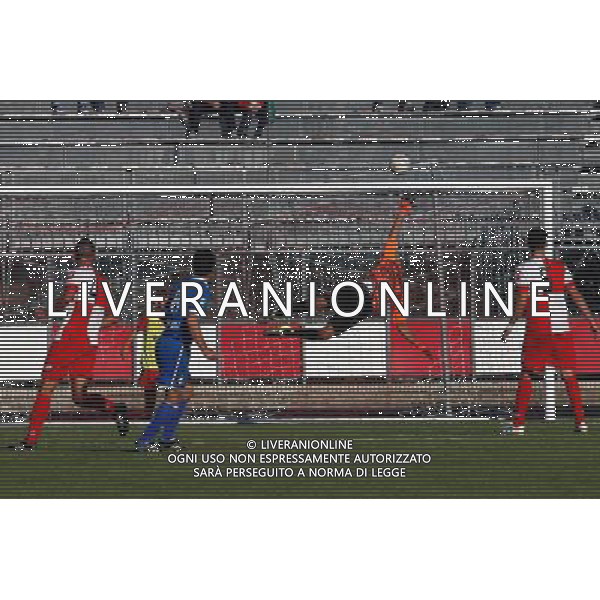 Lega Pro Girone B, Rimini vsPrato del 08/11/2015, nella foto tiro pericoloso nella porta del Rimini,©Claudio Zamagni/Agenzia Aldo Liverani s.a.s.