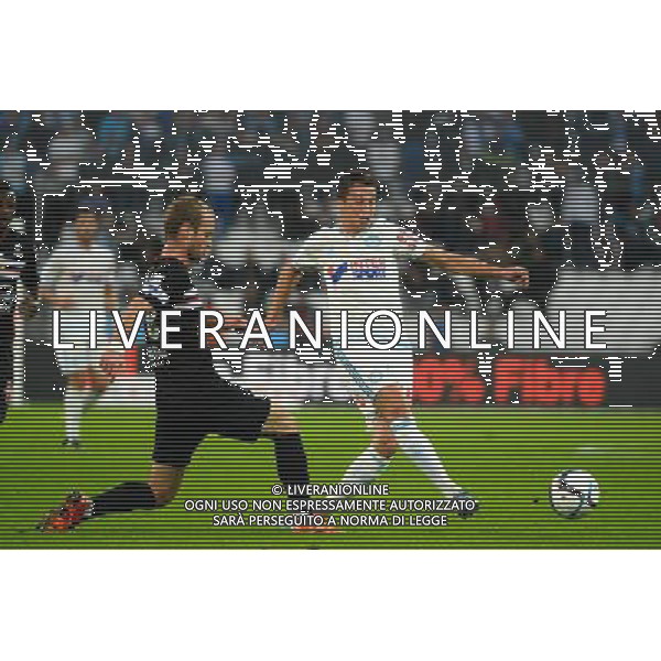 Valere GERMAIN / Javier MANQUILLO - 08.11.2015 - Marseille / Nice - 13eme journee de Ligue 1 Photo : Gaston Petrelli / Icon Sport AG ALDO LIVERANI SAS ONLY ITALY