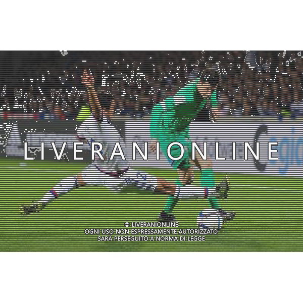 RAFAEL / Vincent PAJOT - 08.11.2015 - Lyon / Saint Etienne - 13eme journee de Ligue 1 Photo : Jean Paul Thomas / Icon Sport AG ALDO LIVERANI SAS ONLY ITALY