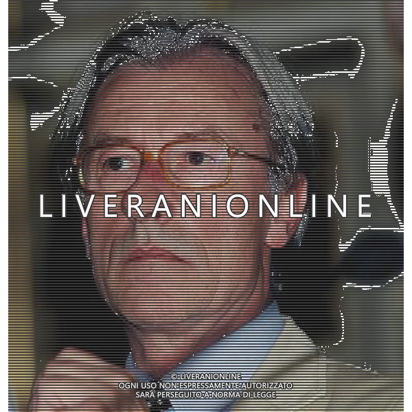 MILANO 11/07/03 CIRCOLO DELLA STAMPA PARTITO DEI LIBERALDEMOCRATICI NELLA FOTO VITTORIO FELTRI DIRETTORE DI LIBERO AG LIVERANI FOTO AZZARI SILVIA