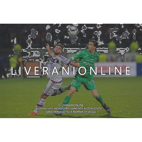 Jordan FERRI / Vincent PAJOT - 08.11.2015 - Lyon / Saint Etienne - 13eme journee de Ligue 1 Photo : Jean Paul Thomas / Icon Sport /AGENZIA ALDO LIVERANI SAS - - ITALY ONLY - EDITORIAL USE ONLY -