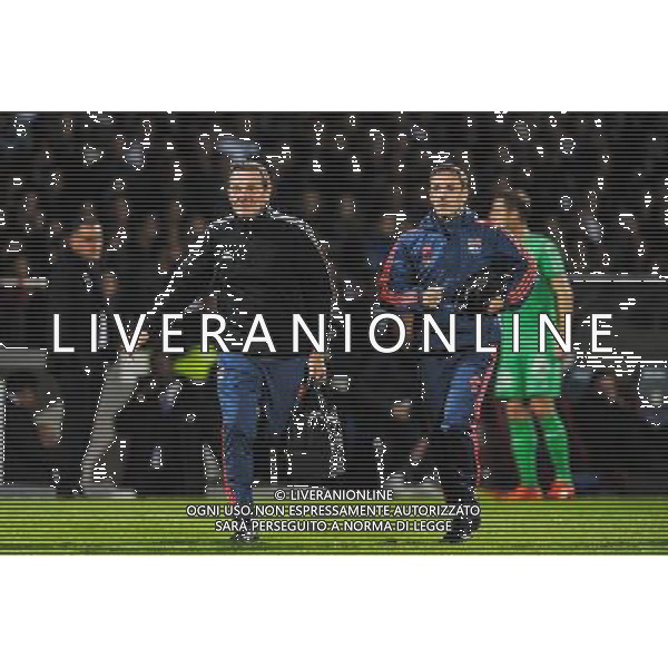 MEDECIN DE LYON / Patrick PERRET / Emmanuel ORHANT - 08.11.2015 - Lyon / Saint Etienne - 13eme journee de Ligue 1 Photo : Jean Paul Thomas / Icon Sport /AGENZIA ALDO LIVERANI SAS - - ITALY ONLY - EDITORIAL USE ONLY -