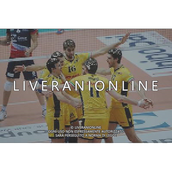 Campionato SuperLega UnipolSai - 4Â° giornata Monza 11-11-2015 Palazzetto dello Sport Gi Group Monza vs DHL Modena nella foto esultanza Modena foto Roberto Garavaglia - ag. Aldo Liverani sas