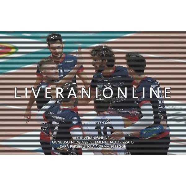 Campionato SuperLega UnipolSai - 4Â° giornata Monza 11-11-2015 Palazzetto dello Sport Gi Group Monza vs DHL Modena nella foto esultanza Monza foto Roberto Garavaglia - ag. Aldo Liverani sas