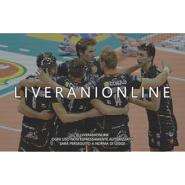 Regular Season SuperLega Volley 4 Giornata Forli\' - 11.11.2015 CMC Romagna-Sir Safety Conad Perugia Nella Foto:Ravenna Squadra Festeggiamenti /Ph.Vitez-Ag. Aldo Liverani