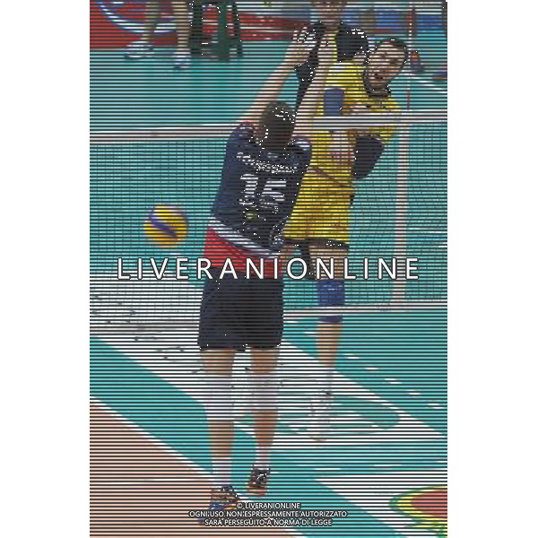 Campionato SuperLega UnipolSai - 4¡ giornata Monza 11-11-2015 Palazzetto dello Sport Gi Group Monza vs DHL Modena nella foto Nemanja Petric (Modena) foto Roberto Garavaglia - ag. Aldo Liverani sas