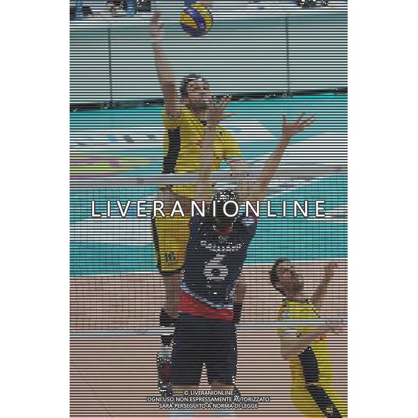 Campionato SuperLega UnipolSai - 4¡ giornata Monza 11-11-2015 Palazzetto dello Sport Gi Group Monza vs DHL Modena nella foto Lucas Saatkamp (Modena) foto Roberto Garavaglia - ag. Aldo Liverani sas