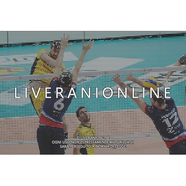 Campionato SuperLega UnipolSai - 4¡ giornata Monza 11-11-2015 Palazzetto dello Sport Gi Group Monza vs DHL Modena nella foto Lucas Saatkamp (Modena) foto Roberto Garavaglia - ag. Aldo Liverani sas