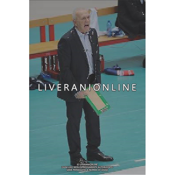 Campionato SuperLega UnipolSai - 4¡ giornata Monza 11-11-2015 Palazzetto dello Sport Gi Group Monza vs DHL Modena nella foto Oreste Vacondio allenatore Monza foto Roberto Garavaglia - ag. Aldo Liverani sas