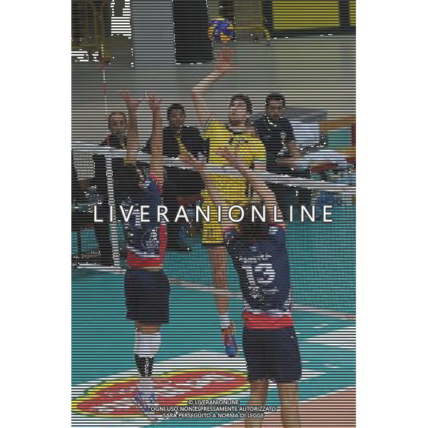 Campionato SuperLega UnipolSai - 4¡ giornata Monza 11-11-2015 Palazzetto dello Sport Gi Group Monza vs DHL Modena nella foto Luca Vettori (Modena) foto Roberto Garavaglia - ag. Aldo Liverani sas