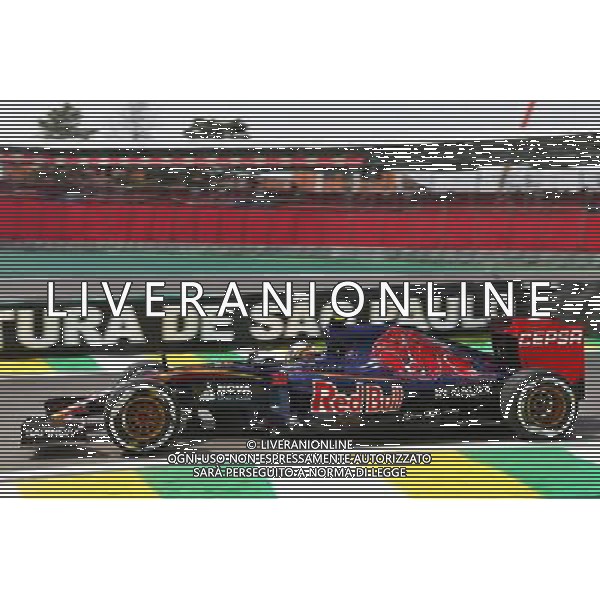 Carlos Sainz Jr (ESP) Scuderia Toro Rosso STR10. 13.11.2015. Formula 1 World Championship, Rd 18, Brazilian Grand Prix, Sao Paulo, Brazil, Practice Day. AG ALDO LIVERANI SAS ONLY ITALY