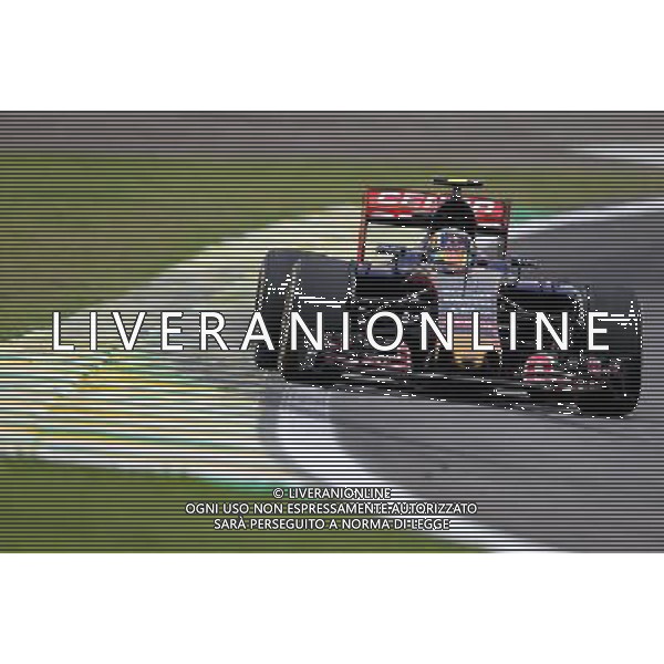 Carlos Sainz (ESP), Scuderia Toro Rosso 13.11.2015. Formula 1 World Championship, Rd 18, Brazilian Grand Prix, Sao Paulo, Brazil, Practice Day. AG ALDO LIVERANI SAS ONLY ITALY