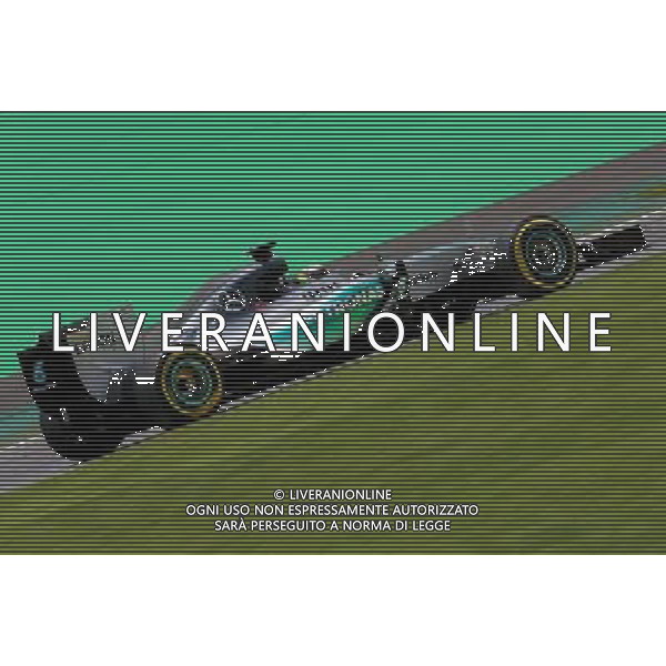 Lewis Hamilton (GBR), Mercedes AMG F1 Team 14.11.2015. Formula 1 World Championship, Rd 18, Brazilian Grand Prix, Sao Paulo, Brazil, Qualifying Day. - www.xpbimages.com, EMail: requests@xpbimages.com - copy of publication required for printed pictures. Every used picture is fee-liable. Â© Copyright: Charniaux / XPB Images ONLY ITALY/Agenzia Aldo Liverani s.a.s.