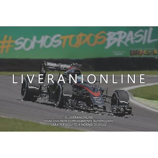 Fernando Alonso (ESP), McLaren Honda 14.11.2015. Formula 1 World Championship, Rd 18, Brazilian Grand Prix, Sao Paulo, Brazil, Qualifying Day. - www.xpbimages.com, EMail: requests@xpbimages.com - copy of publication required for printed pictures. Every used picture is fee-liable. Â© Copyright: Charniaux / XPB Images ONLY ITALY/Agenzia Aldo Liverani s.a.s.
