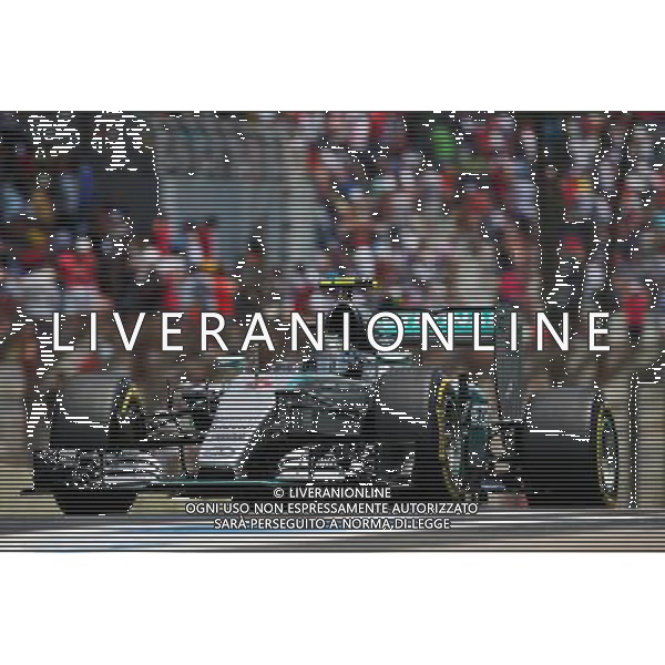 Nico Rosberg (GER) Mercedes AMG F1 W06. 14.11.2015. Formula 1 World Championship, Rd 18, Brazilian Grand Prix, Sao Paulo, Brazil, Qualifying Day. - www.xpbimages.com, EMail: requests@xpbimages.com - copy of publication required for printed pictures. Every used picture is fee-liable. Â© Copyright: Batchelor / XPB Images ONLY ITALY/Agenzia Aldo Liverani s.a.s.