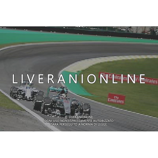 Lewis Hamilton (GBR) Mercedes AMG F1 W06. 14.11.2015. Formula 1 World Championship, Rd 18, Brazilian Grand Prix, Sao Paulo, Brazil, Qualifying Day. - www.xpbimages.com, EMail: requests@xpbimages.com - copy of publication required for printed pictures. Every used picture is fee-liable. Â© Copyright: Photo4 / XPB Images ONLY ITALY/Agenzia Aldo Liverani s.a.s.