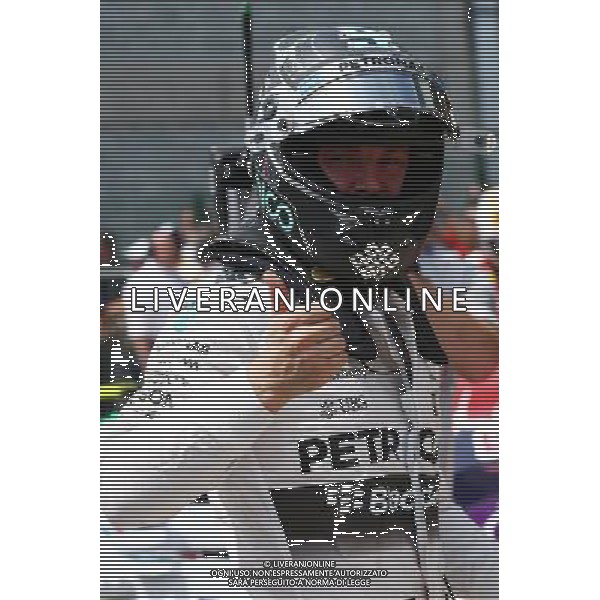 Pole for Nico Rosberg (GER) Mercedes AMG F1. 14.11.2015. Formula 1 World Championship, Rd 18, Brazilian Grand Prix, Sao Paulo, Brazil, Qualifying Day. - www.xpbimages.com, EMail: requests@xpbimages.com - copy of publication required for printed pictures. Every used picture is fee-liable. Â© Copyright: Batchelor / XPB Images ONLY ITALY/Agenzia Aldo Liverani s.a.s.