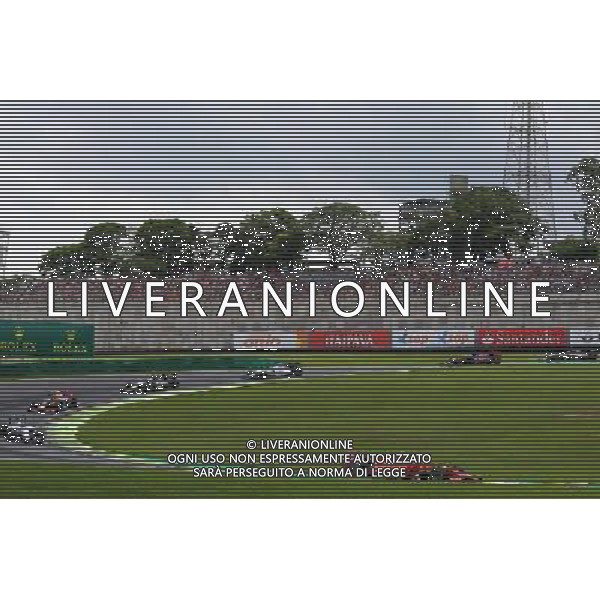 Kimi Raikkonen (FIN) Ferrari SF15-T at the start of the race. 15.11.2015. Formula 1 World Championship, Rd 18, Brazilian Grand Prix, Sao Paulo, Brazil, Race Day. /AGENZIA ALDO LIVERANI Sas - ITALY ONLY - EDITORIAL USE ONLY - GP BRASILE F1 SAN PAOLO