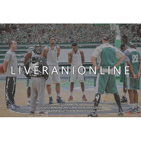 Minute de silence - 16.11.2015 - Entrainement de Nanterre - Pro A Photo : Anthony Dibon / Icon Sport AG ALDO LIVERANI SAS ONLY ITALY