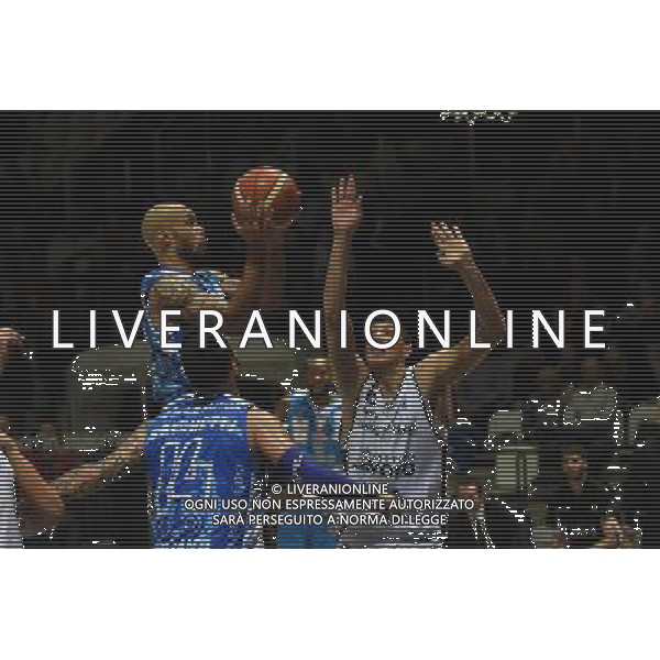 OBIETTIVO LAVORO BOLOGNA - BANCO DI SARDEGNA SASSARI BASKET SERIE A 16 NOVEMBRE 2015 NELLA FOTO LOGAN ©OPTIMAFOTO / AGENZIA ALDO LIVERANI SAS