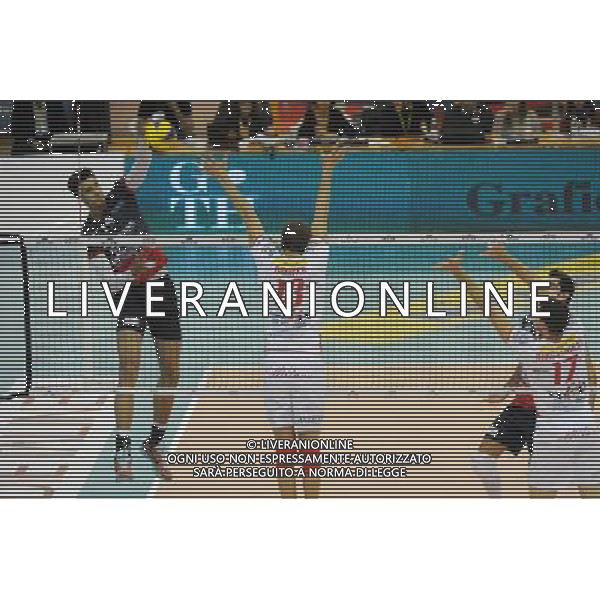 Campionato SuperLega UnipolSai - 5Â° giornata Castellanza (VA) 17-11-2015 PalaBorsani Revivre Milano vs Gi Group Monza nella foto Zanatta Buiatti foto Roberto Garavaglia - ag. Aldo Liverani sas
