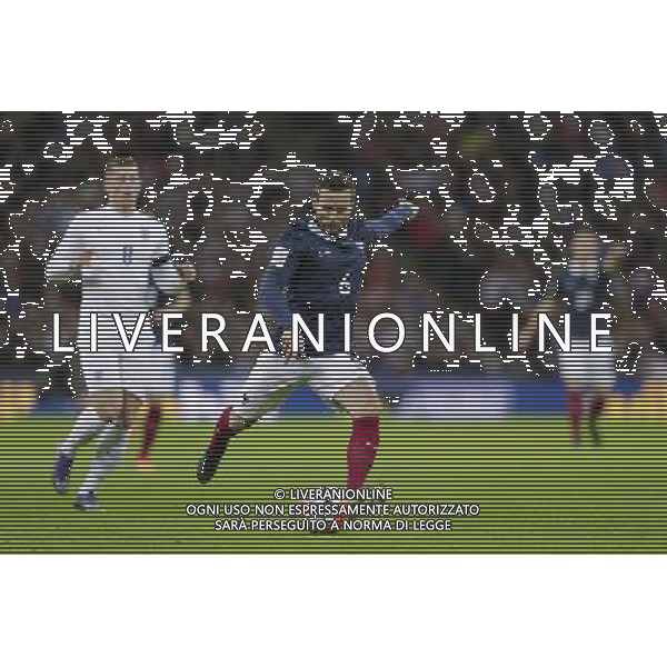 FranceÕs Yohan Cabaye with a shot at goal Photographer Craig Mercer/CameraSport Football International - England v France - Tuesday 17th November 2015 - Wembley Stadium - London © CameraSport - 43 Linden Ave. Countesthorpe. Leicester. England. LE8 5PG - Tel: +44 (0) 116 277 4147 - admin@camerasport.com - www.camerasport.com / AGENZIA ALDO LIVERANI SAS - ITALY ONLY EDITORIAL USE ONLY - Inghilterra Vs Francia partita amichevole