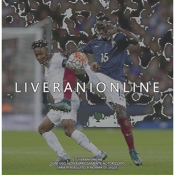 FranceÕs Bacary Sagna battles for possession with EnglandÕs Raheem Sterling Photographer Craig Mercer/CameraSport Football International - England v France - Tuesday 17th November 2015 - Wembley Stadium - London © CameraSport - 43 Linden Ave. Countesthorpe. Leicester. England. LE8 5PG - Tel: +44 (0) 116 277 4147 - admin@camerasport.com - www.camerasport.com / AGENZIA ALDO LIVERANI SAS - ITALY ONLY EDITORIAL USE ONLY - Inghilterra Vs Francia partita amichevole