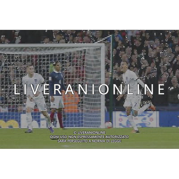 EnglandÕs Dele Alli celebrates scoring the opening goal Photographer Craig Mercer/CameraSport Football International - England v France - Tuesday 17th November 2015 - Wembley Stadium - London © CameraSport - 43 Linden Ave. Countesthorpe. Leicester. England. LE8 5PG - Tel: +44 (0) 116 277 4147 - admin@camerasport.com - www.camerasport.com / AGENZIA ALDO LIVERANI SAS - ITALY ONLY EDITORIAL USE ONLY - Inghilterra Vs Francia partita amichevole