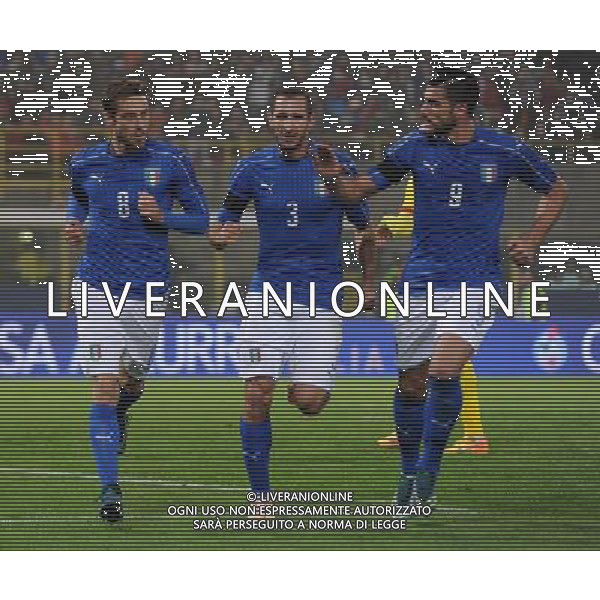 Amichevole Bologna - 17.11.2015 Italia-Romania Nella Foto: esultanza dopo il gol di claudio marchisio con giorgio chietini e pelle\' graziano /Ph.Vitez-Ag. Aldo Liverani