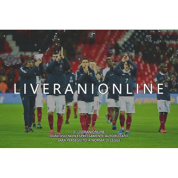 Illustration Equipe de France remercient les Supporters - Andre Pierre GIGNAC / Hatem BEN ARFA / Antoine GRIEZMANN - 17.11.2015 - Angleterre / France - Match Amical -Wembley Photo : Dave Winter / Icon Sport / AGENZIA ALDO LIVERANI SAS - ITALY ONLY EDITORIAL USE ONLY - Inghilterra Vs Francia partita amichevole