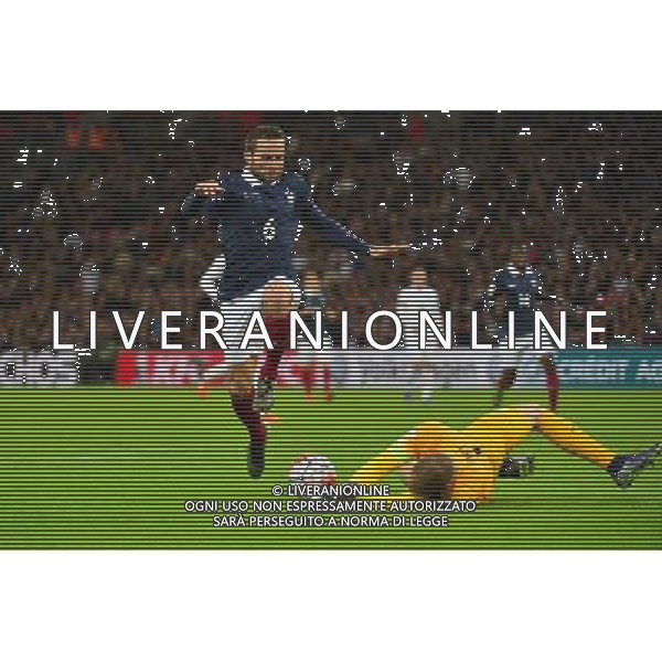 Yohan CABAYE / Joe HART - 17.11.2015 - Angleterre / France Photo: Dave Winter / Icon Sport / AGENZIA ALDO LIVERANI SAS - ITALY ONLY EDITORIAL USE ONLY - Inghilterra Vs Francia partita amichevole