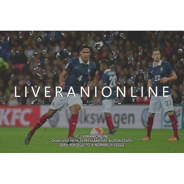 Raphael VARANE - 17.11.2015 - Angleterre / France Photo: Dave Winter / Icon Sport / AGENZIA ALDO LIVERANI SAS - ITALY ONLY EDITORIAL USE ONLY - Inghilterra Vs Francia partita amichevole