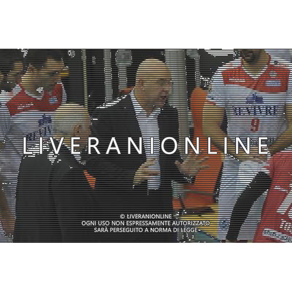 Campionato SuperLega UnipolSai - 5Â° giornata Castellanza (VA) 17-11-2015 PalaBorsani Revivre Milano vs Gi Group Monza nella foto Luca Monti allenatore Milano foto Roberto Garavaglia - ag. Aldo Liverani sas / AGENZIA ALDO LIVERANI SAS