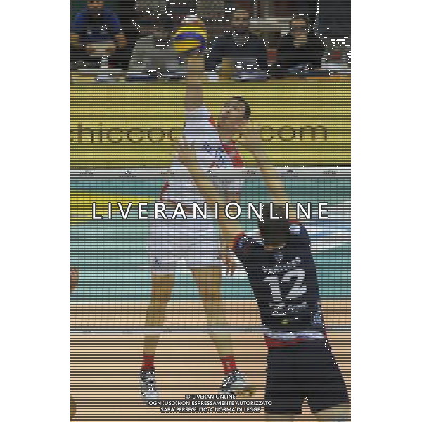Campionato SuperLega UnipolSai - 5Â° giornata Castellanza (VA) 17-11-2015 PalaBorsani Revivre Milano vs Gi Group Monza nella foto Matteo Burgsthaler (Milano) foto Roberto Garavaglia - ag. Aldo Liverani sas / AGENZIA ALDO LIVERANI SAS