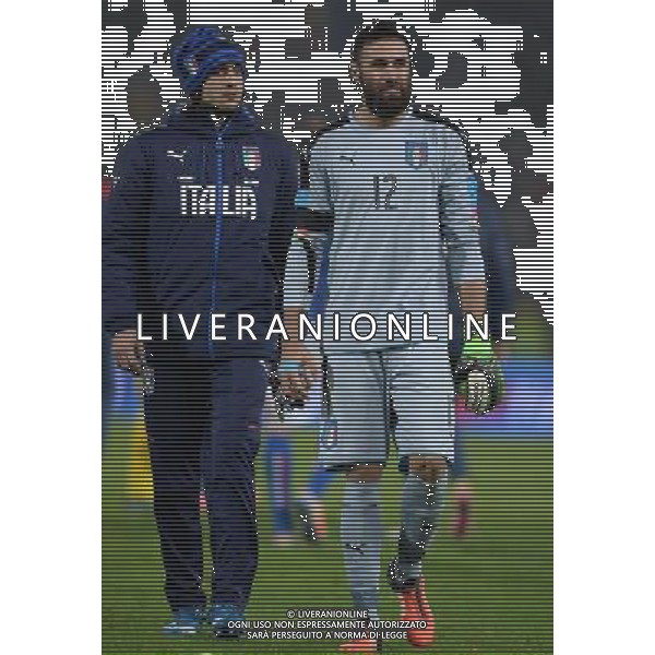 Amichevole Bologna - 17.11.2015 Italia-Romania Nella Foto:Sirigu Salvatore-Perin Mattia /Ph.Vitez-Ag. Aldo Liverani