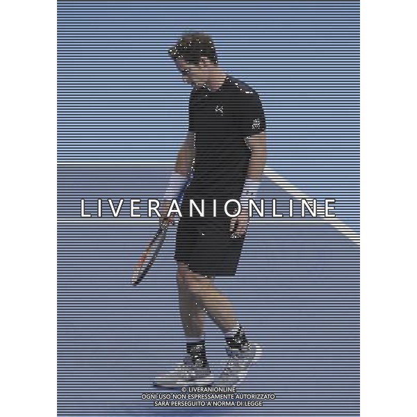 Andy Murray dejected during his defeat to Rafael Nadal in their Ilie Nastase Group match today - Rafael Nadal def Andy Murray 6-4, 6-1 Photographer Ashley Western/CameraSport International Tennis - Barclays ATP World Tour Finals - O2 Arena - London - Day 4 - Wednesday 18th November 2015 © CameraSport - 43 Linden Ave. Countesthorpe. Leicester. England. LE8 5PG - Tel: +44 (0) 116 277 4147 - admin@camerasport.com - www.camerasport.com / AGENZIA ALDO LIVERANI SAS - ITALY ONLY - EDITORIAL USE ONLY -