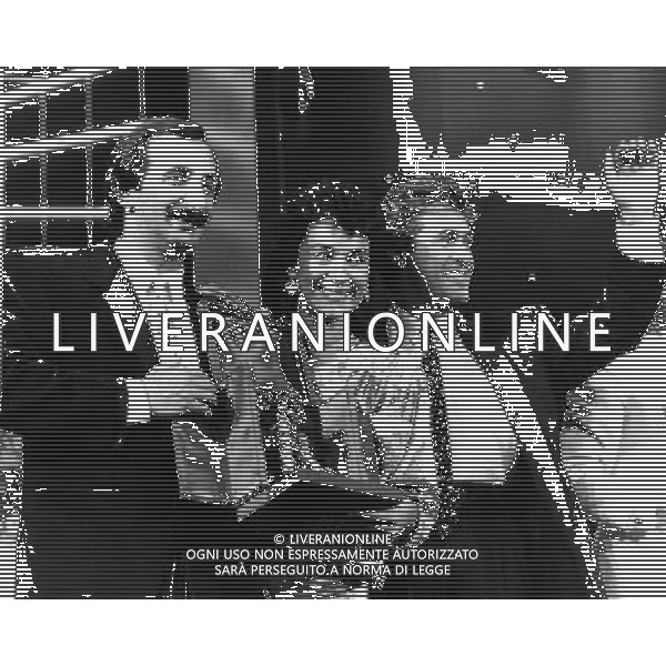 1985 SANREMO -FESTIVAL DELLA CANZONE ITALIANA NELLA FOTO I RICCHI E POVERI VINCONO IL FESTIVAL DI SANREMO AG ALDO LIVERANI SAS