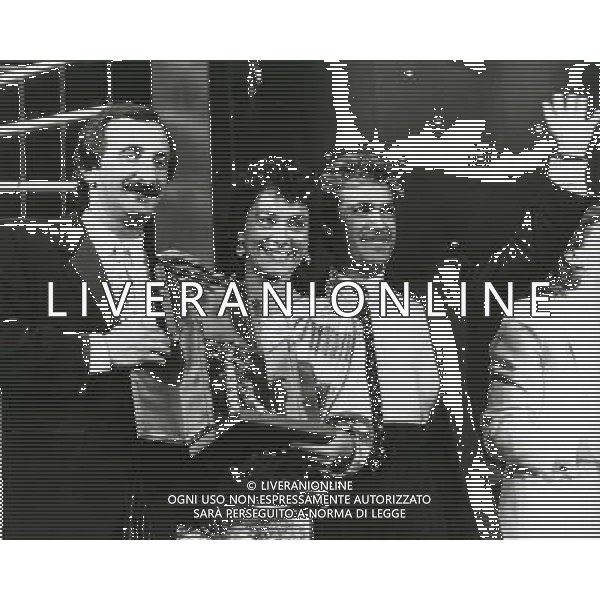 1985 SANREMO -FESTIVAL DELLA CANZONE ITALIANA NELLA FOTO I RICCHI E POVERI VINCONO IL FESTIVAL DI SANREMO AG ALDO LIVERANI SAS