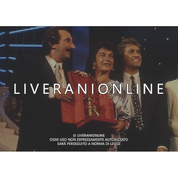 1985 SANREMO -FESTIVAL DELLA CANZONE ITALIANA NELLA FOTO I RICCHI E POVERI VINCONO IL FESTIVAL DI SANREMO AG ALDO LIVERANI SAS