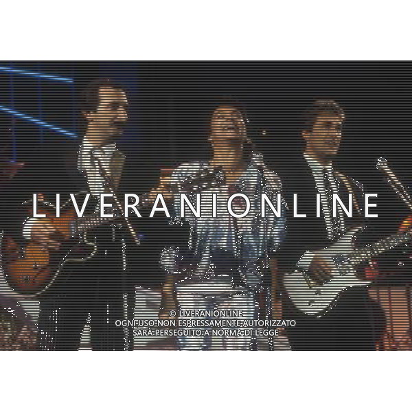 1985 SANREMO -FESTIVAL DELLA CANZONE ITALIANA NELLA FOTO I RICCHI E POVERI VINCONO IL FESTIVAL DI SANREMO AG ALDO LIVERANI SAS