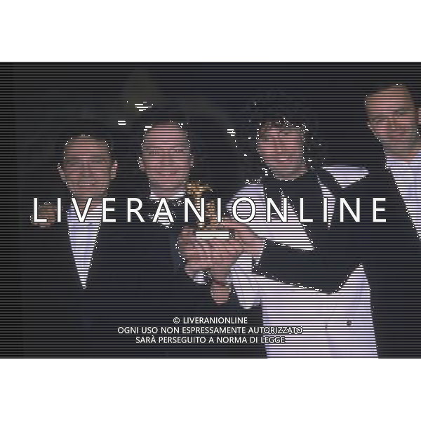 SANREMO 1990 FESTIVAL DI SANREMO NELLAFOTO IL CMPLESSO DEI POOH VINCE IL FESTIVALDI SANREMO AG ALDO LIVERANI SAS