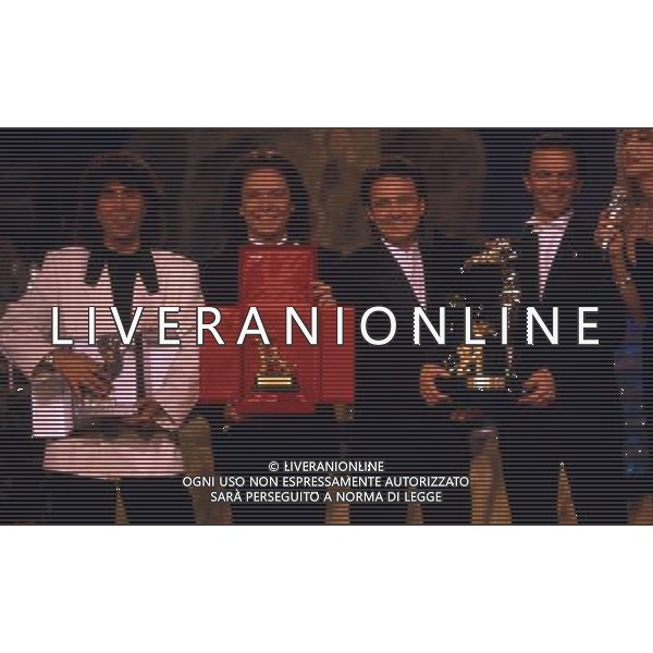SANREMO 1990 FESTIVAL DI SANREMO NELLAFOTO IL CMPLESSO DEI POOH VINCE IL FESTIVALDI SANREMO AG ALDO LIVERANI SAS